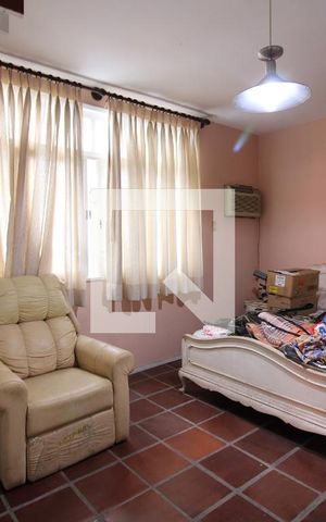 Casa à venda com 477m², 5 quartos e 3 vagasQuarto 2