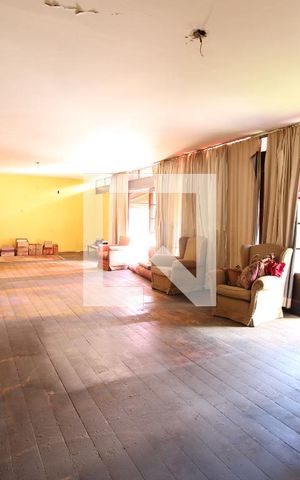 Casa à venda com 477m², 5 quartos e 3 vagasSala 2º andar