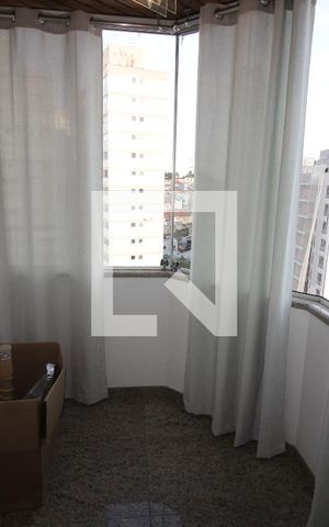 Apartamento à venda com 70m², 2 quartos e 2 vagasVaranda