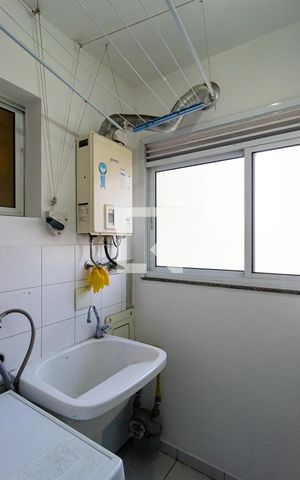 Apartamento para alugar com 72m², 2 quartos e 2 vagas Apartamento para alugar com 72m², 2 quartos e 2 vagasLavanderia