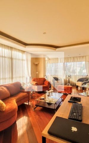 Apartamento à venda com 164m², 4 quartos e 3 vagas Apartamento à venda com 164m², 4 quartos e 3 vagasSala