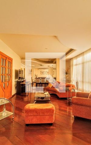 Apartamento à venda com 164m², 4 quartos e 3 vagas Apartamento à venda com 164m², 4 quartos e 3 vagasSala