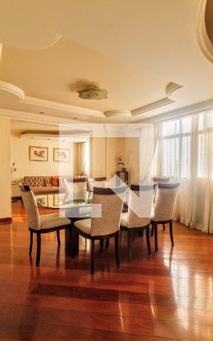 Apartamento à venda com 164m², 4 quartos e 3 vagas Apartamento à venda com 164m², 4 quartos e 3 vagasSala