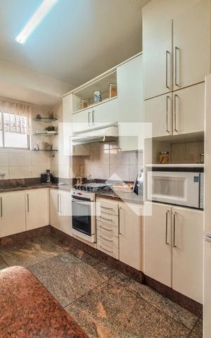 Apartamento à venda com 164m², 4 quartos e 3 vagas Apartamento à venda com 164m², 4 quartos e 3 vagasCozinha
