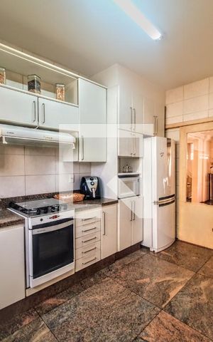 Apartamento à venda com 164m², 4 quartos e 3 vagas Apartamento à venda com 164m², 4 quartos e 3 vagasCozinha