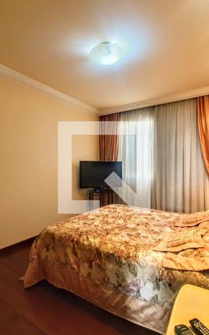 Apartamento à venda com 164m², 4 quartos e 3 vagas Apartamento à venda com 164m², 4 quartos e 3 vagasQuarto2