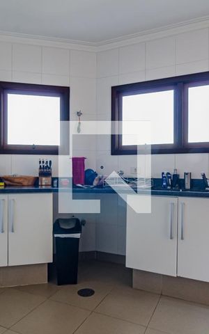 Casa à venda com 350m², 4 quartos e 5 vagasCozinha