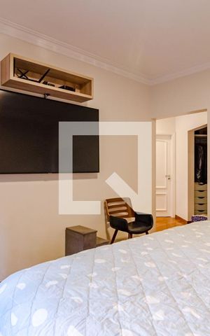 Casa à venda com 350m², 4 quartos e 5 vagasSuíte