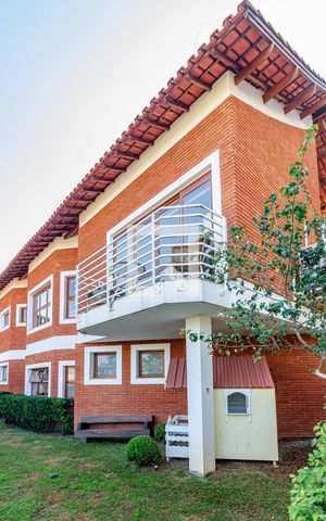 Casa à venda com 350m², 4 quartos e 5 vagasFachada
