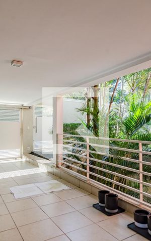 Casa à venda com 350m², 4 quartos e 5 vagasGaragem