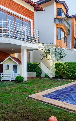 Casa à venda com 350m², 4 quartos e 5 vagasPiscina
