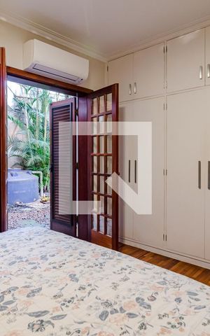 Casa à venda com 350m², 4 quartos e 5 vagasQuarto 2