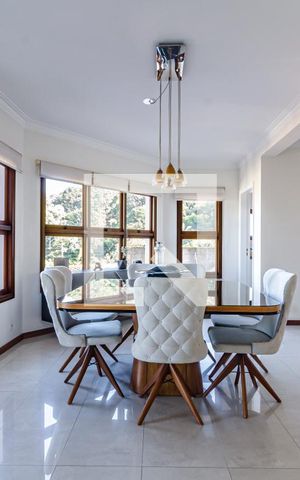 Casa à venda com 350m², 4 quartos e 5 vagasSala de jantar