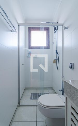 Casa à venda com 350m², 4 quartos e 5 vagasBanheiro 1