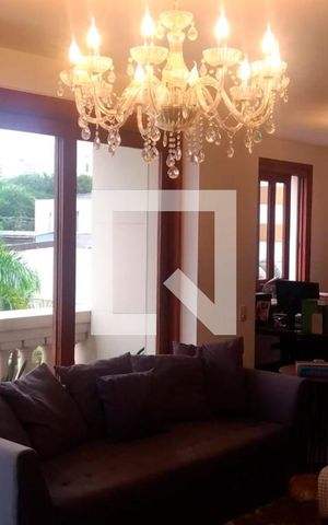 Apartamento para alugar com 246m², 4 quartos e 3 vagas Apartamento para alugar com 246m², 4 quartos e 3 vagasQuarto 4