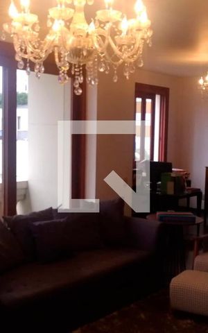 Apartamento para alugar com 246m², 4 quartos e 3 vagas Apartamento para alugar com 246m², 4 quartos e 3 vagasSala