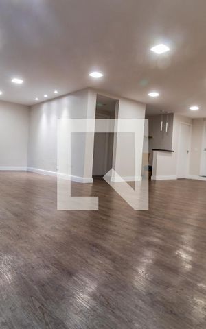 Apartamento à venda com 151m², 3 quartos e 1 vaga Apartamento à venda com 151m², 3 quartos e 1 vagaÁrea Comum