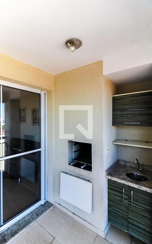 Apartamento para alugar com 65m², 2 quartos e 1 vaga Apartamento para alugar com 65m², 2 quartos e 1 vagaSacada