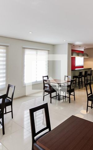 Apartamento para alugar com 65m², 2 quartos e 1 vaga Apartamento para alugar com 65m², 2 quartos e 1 vagaÁrea comum - Salão de festas