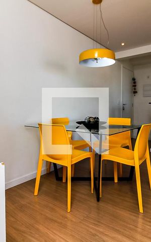Apartamento para alugar com 65m², 2 quartos e 1 vaga Apartamento para alugar com 65m², 2 quartos e 1 vagaSala
