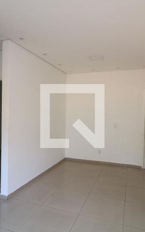 Apartamento para alugar com 45m², 2 quartos e 1 vagaSala