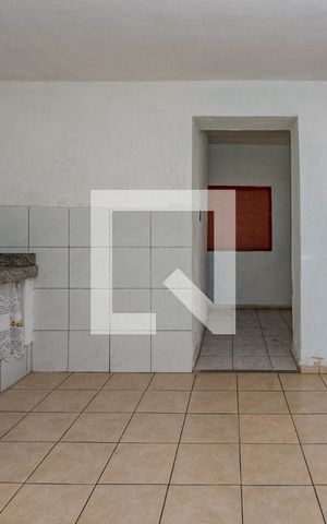 Casa à venda com 280m², 2 quartos e 6 vagas Casa à venda com 280m², 2 quartos e 6 vagasCozinha