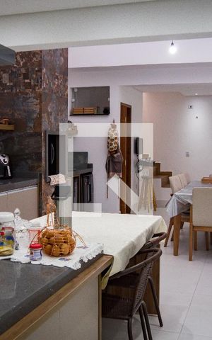 Casa à venda com 165m², 3 quartos e 2 vagasCozinha