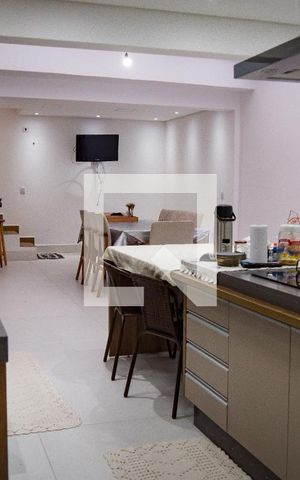 Casa à venda com 165m², 3 quartos e 2 vagasCozinha