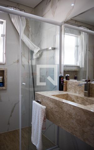 Casa à venda com 165m², 3 quartos e 2 vagasBanheiro Social