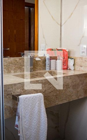 Casa à venda com 165m², 3 quartos e 2 vagasBanheiro Social