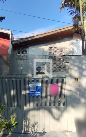 Casa à venda com 235m², 3 quartos e 1 vagaFachada