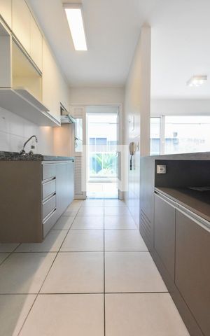 Apartamento à venda com 64m², 2 quartos e 1 vagaCozinha 
