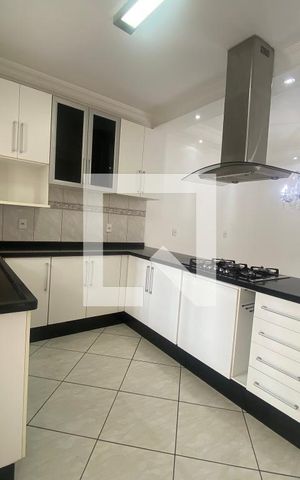 Casa à venda com 180m², 3 quartos e 4 vagasCozinha