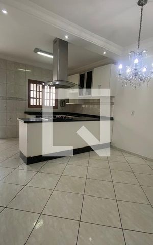 Casa à venda com 180m², 3 quartos e 4 vagasCozinha