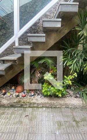 Casa à venda com 180m², 3 quartos e 4 vagasGaragem