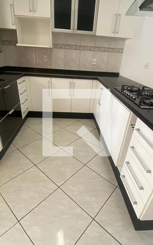 Casa à venda com 180m², 3 quartos e 4 vagasCozinha