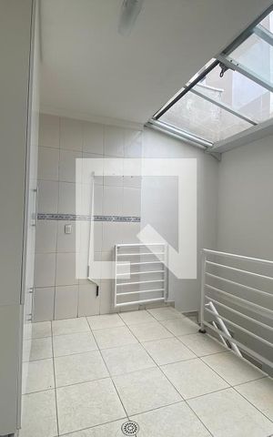 Casa à venda com 180m², 3 quartos e 4 vagasÁrea de Serviço