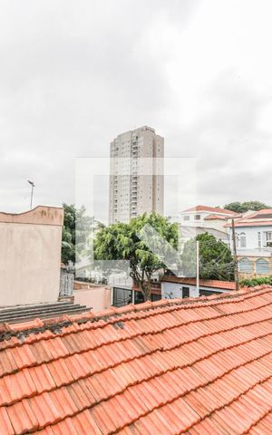 Casa à venda com 250m², 4 quartos e 3 vagas Casa à venda com 250m², 4 quartos e 3 vagasQuarto 2 - Vista