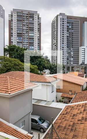 Casa à venda com 380m², 5 quartos e 2 vagasQuarto 4- vista