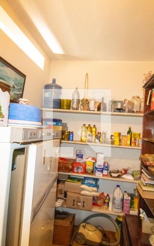 Casa à venda com 380m², 5 quartos e 2 vagasDespensa 