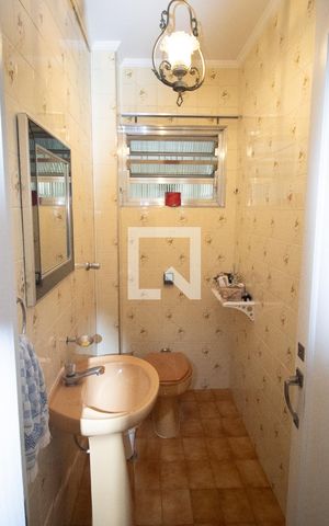 Casa à venda com 380m², 5 quartos e 2 vagasPiso inferior -Lavabo 