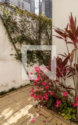 Casa à venda com 380m², 5 quartos e 2 vagasPaisagismo 