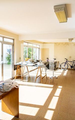 Casa à venda com 380m², 5 quartos e 2 vagasSalão de festas