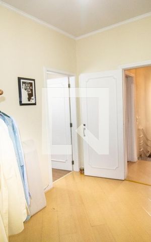 Casa à venda com 380m², 5 quartos e 2 vagasQuarto 2 