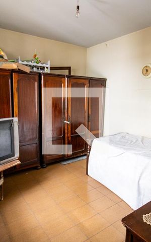 Casa à venda com 380m², 5 quartos e 2 vagasQuarto de serviço 
