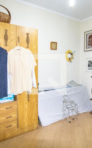 Casa à venda com 380m², 5 quartos e 2 vagasQuarto 2 - armários 