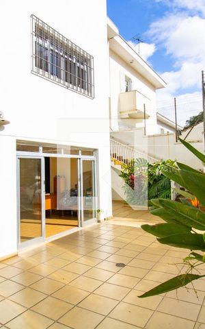 Casa à venda com 380m², 5 quartos e 2 vagasPanorâmica da parte social 