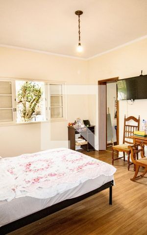 Casa à venda com 380m², 5 quartos e 2 vagasPoso superior - Quarto  1