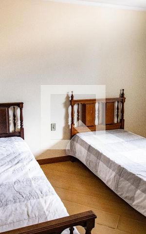 Casa à venda com 380m², 5 quartos e 2 vagasQuarto 4 