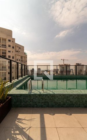 Apartamento para alugar com 39m², 1 quarto e sem vaga Apartamento para alugar com 39m², 1 quarto e sem vagaÁrea comum - Piscina